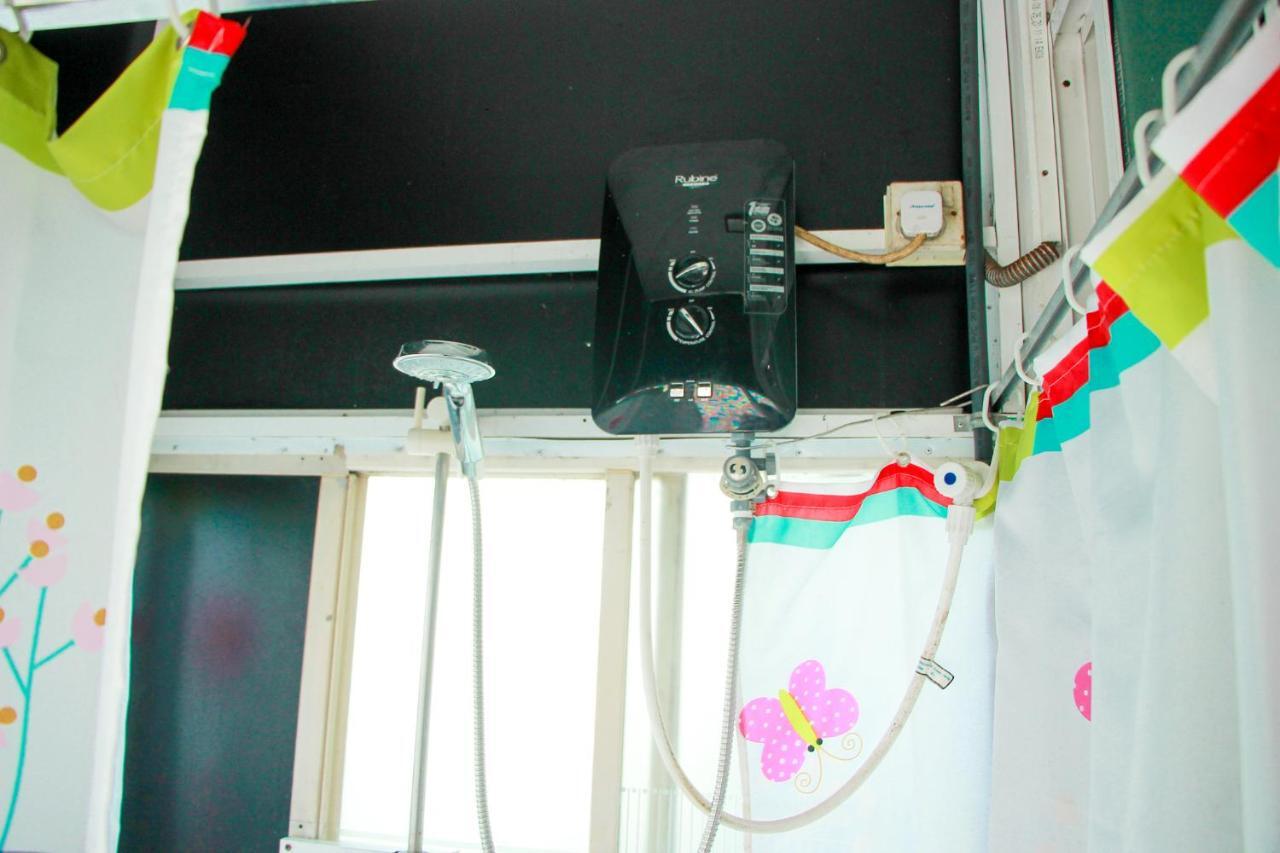 White House Apartment Wattala Room photo